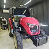 YT357R トラクター カーフィルム 遮熱スモークフィルム 【徳島県美馬町 G様】
